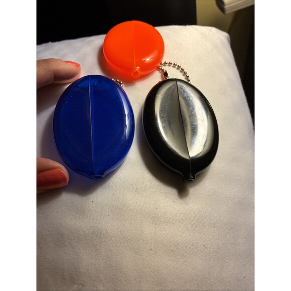 Oval Squeeze Coin Purse 2x3 Inches Lot Of 3 Portable Rubber Coin Holder - Picture 4 of 4